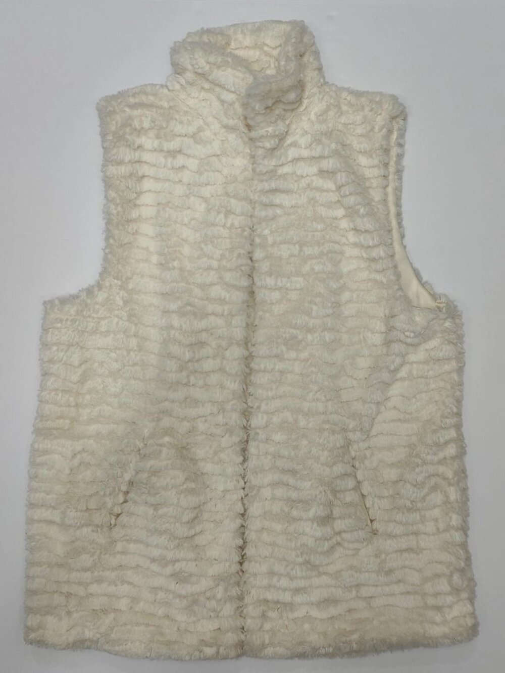 Betsey Johnson Womens M Cream Off White Textured Faux Fur Vest